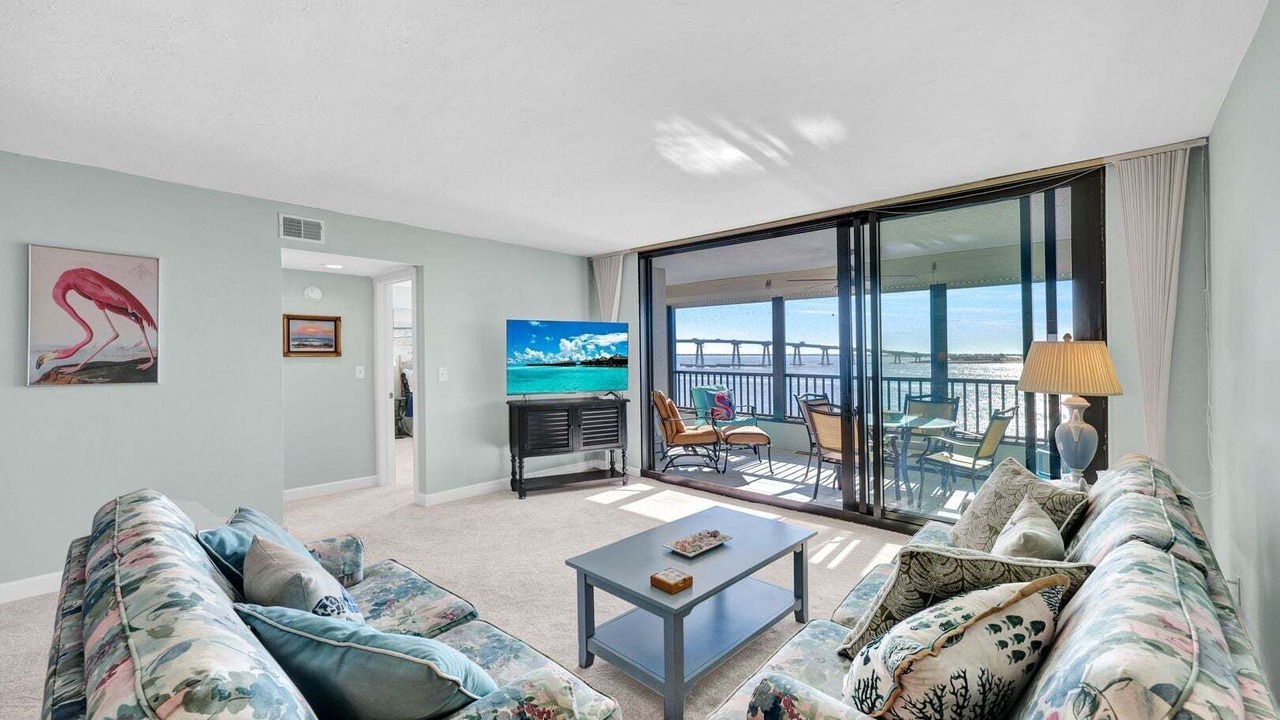 Photo of Livingroom in Punta Rassa