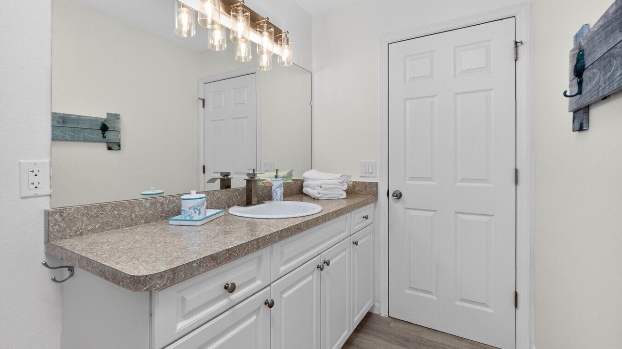Photo of Bathroom in Englewood East