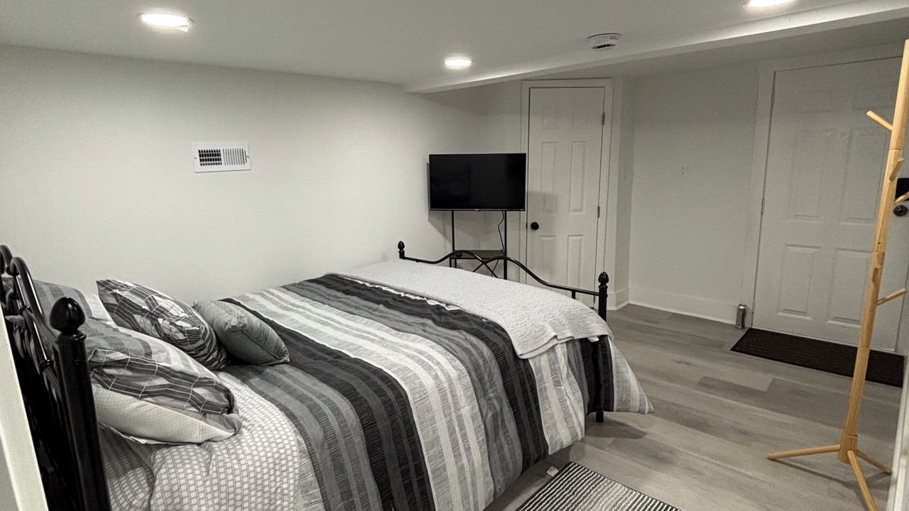 Photo of Bedroom in Taylors