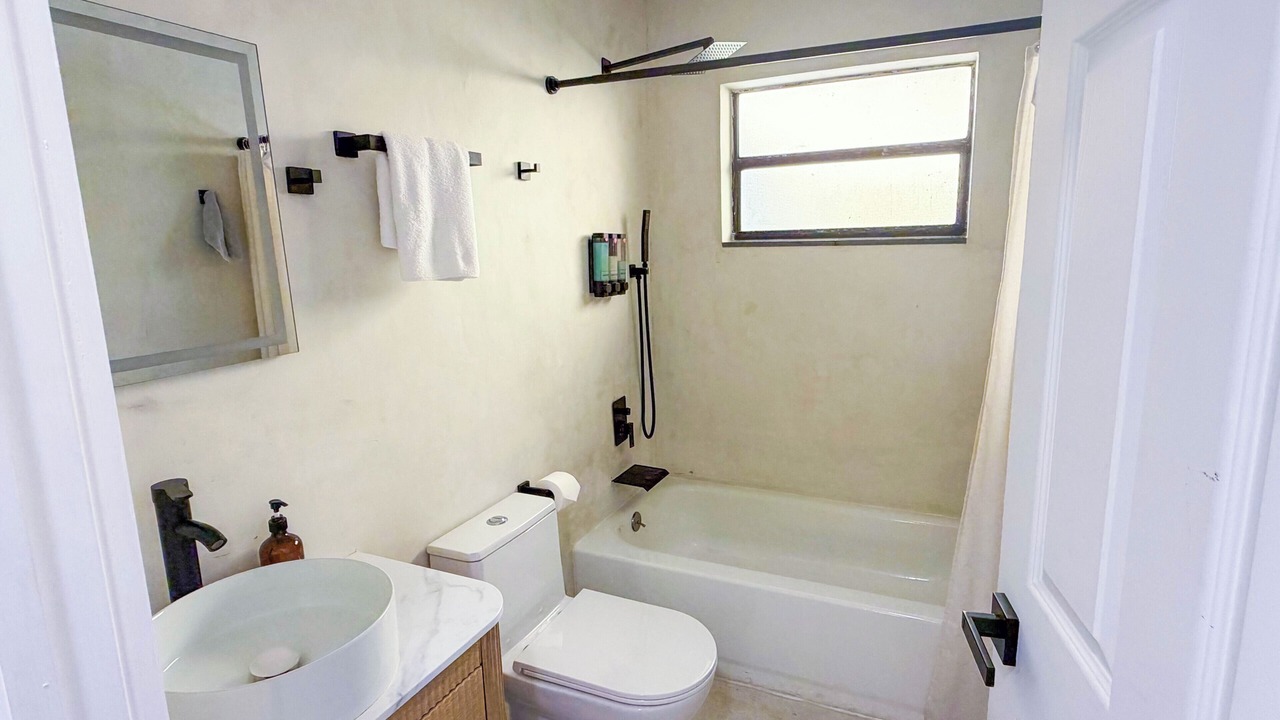 Photo of Bathroom in Driftwood