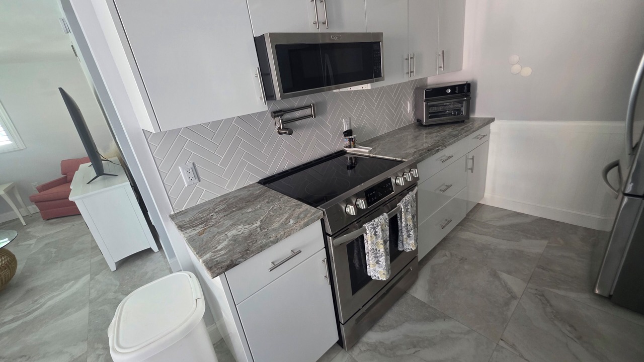 Photo of Kitchen in Royal Harbor