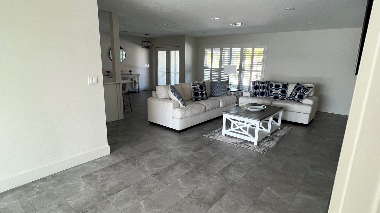 Photo of Livingroom in Eight Lakes