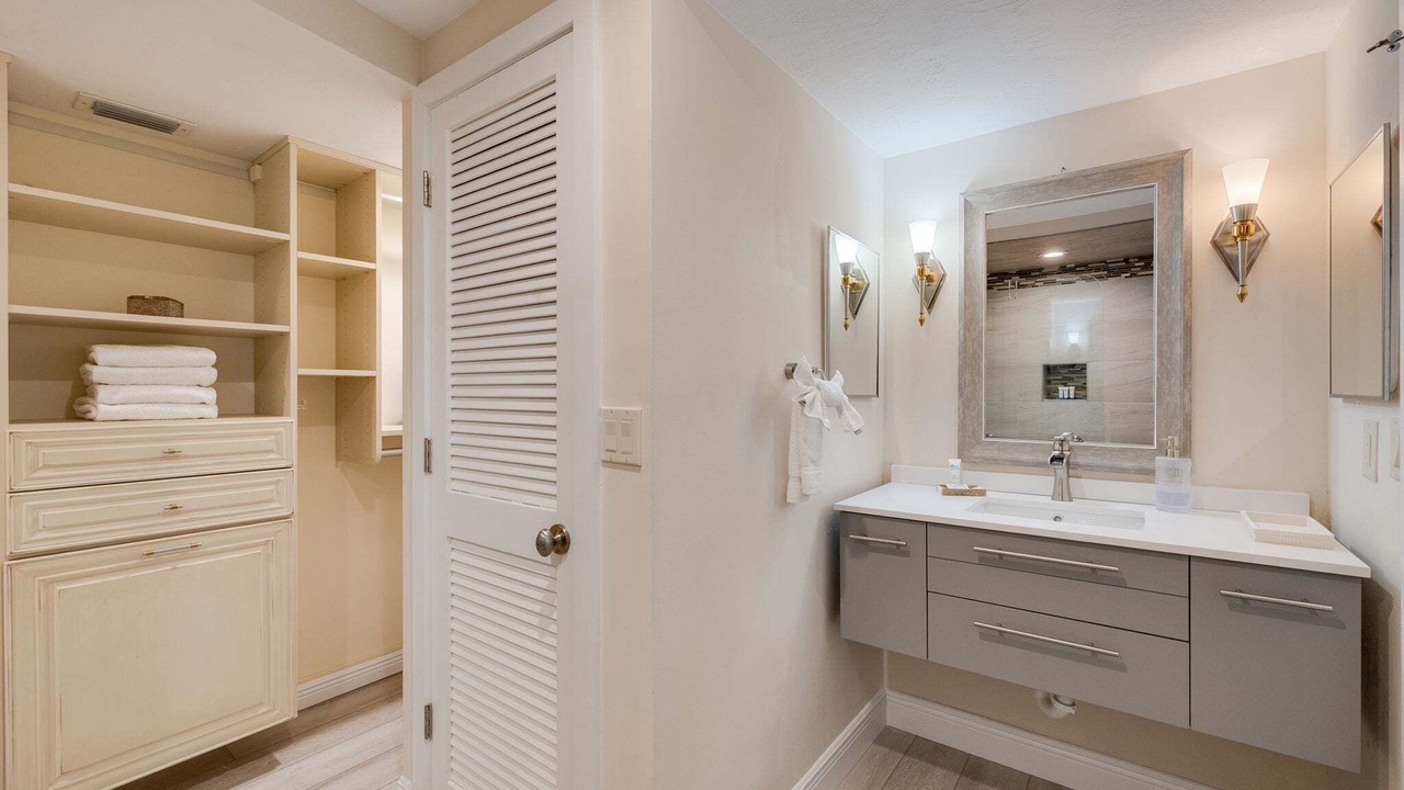 Photo of Bathroom in Punta Rassa