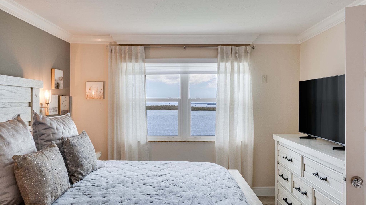 Photo of Bedroom in Punta Rassa