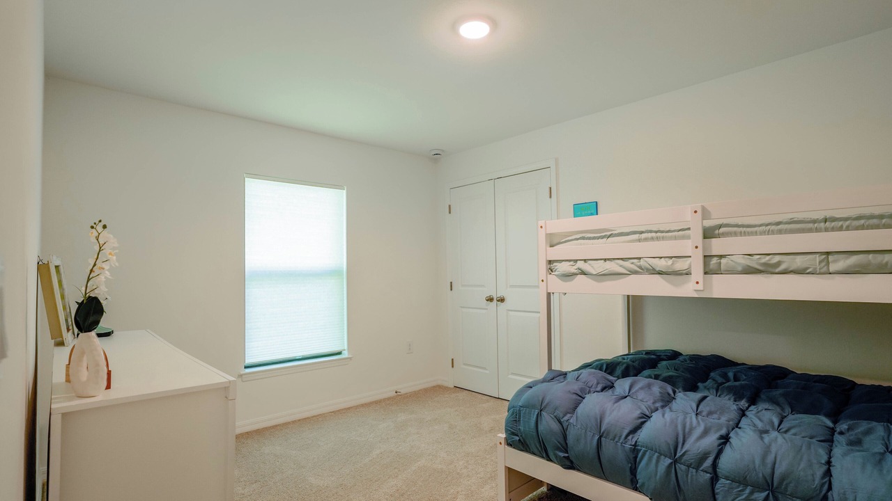 Photo of Bedroom in Englewood East