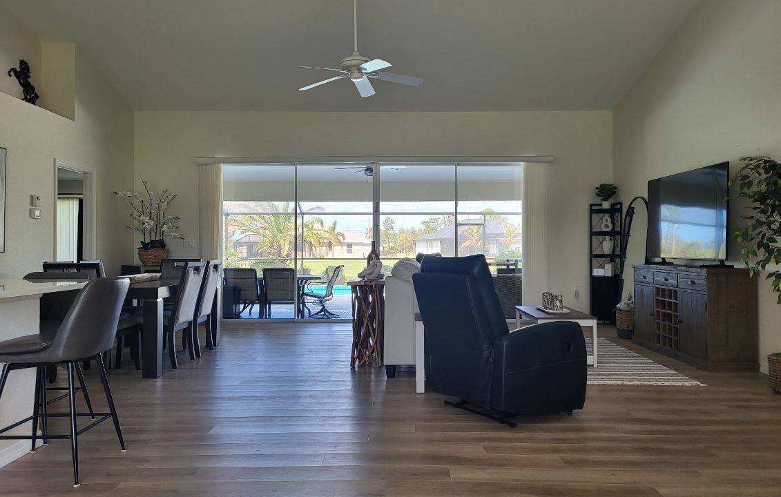 Photo of Livingroom in White Marsh