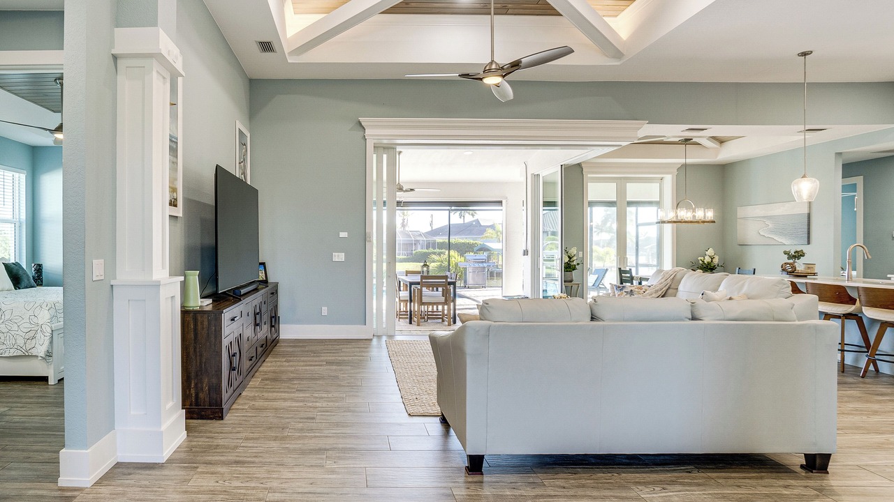 Photo of Livingroom in South Gulf Cove