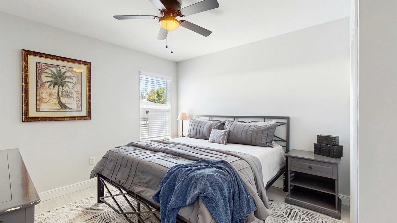 Photo of Bedroom in Englewood East