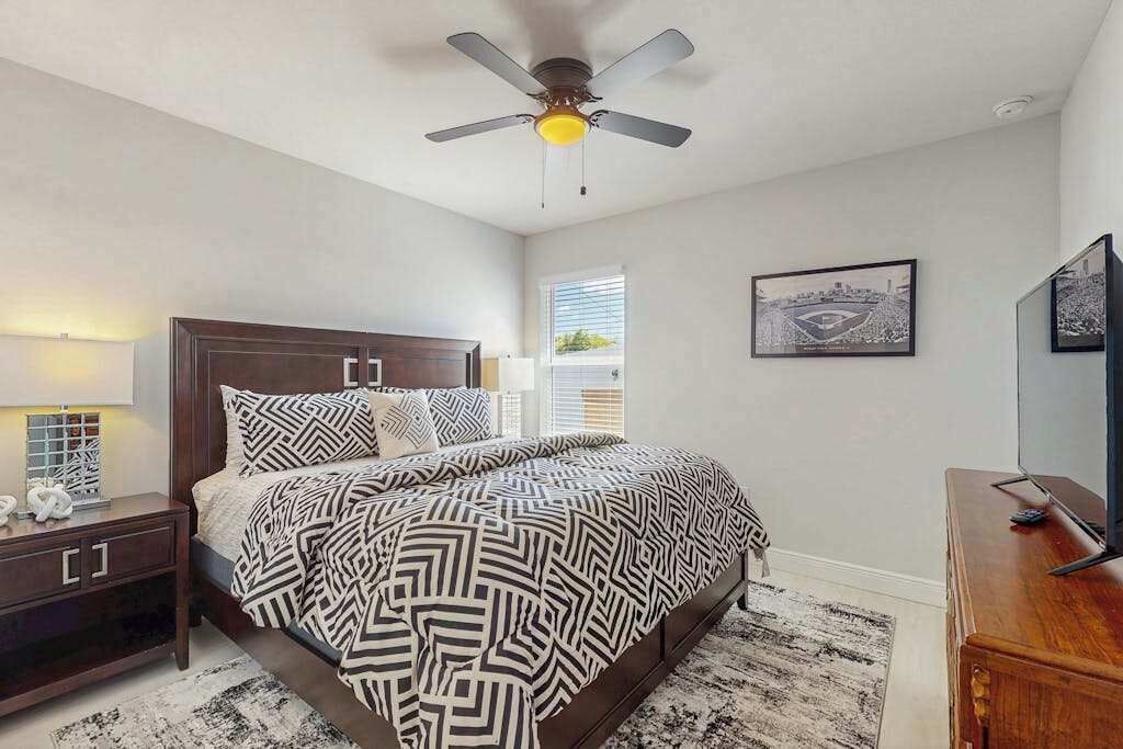 Photo of Bedroom in Englewood East