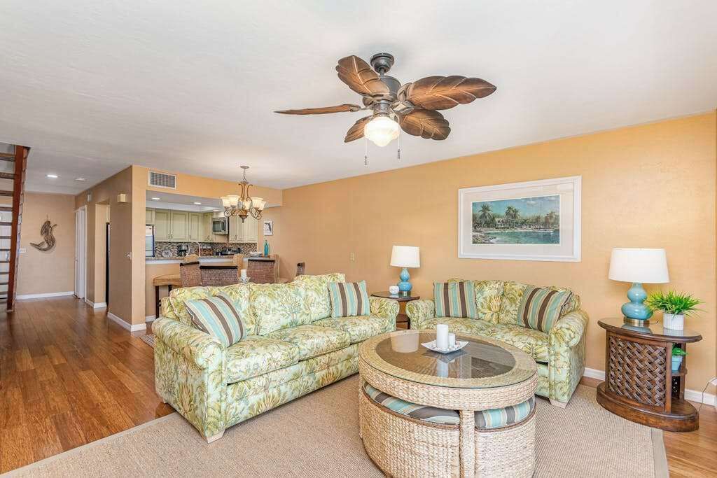 Photo of Livingroom in Bokeelia