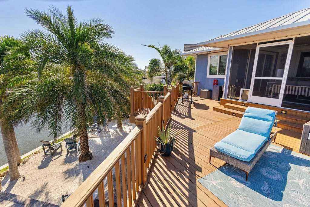 Photo of Patio Balcony in Saint James City