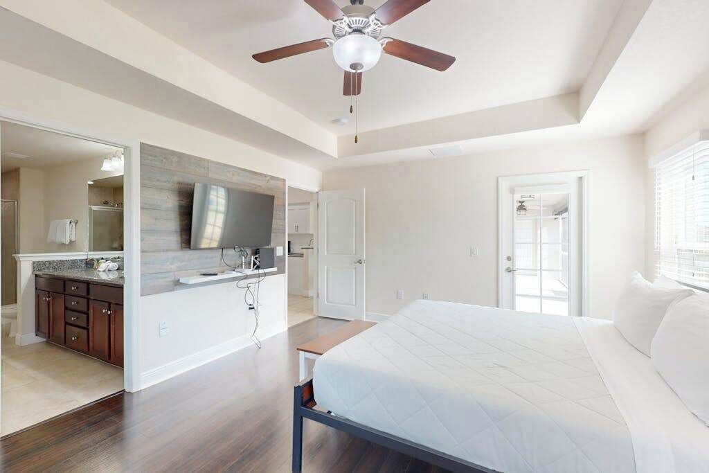 Photo of Bedroom in Broadmoor