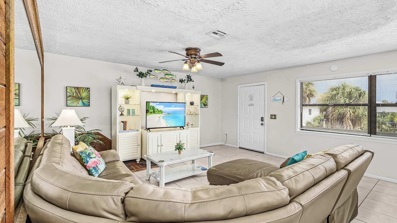 Photo of Livingroom in Englewood