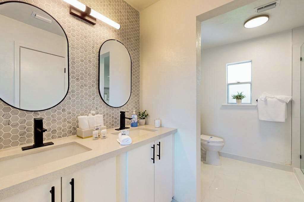 Photo of Bathroom in Charlotte Park