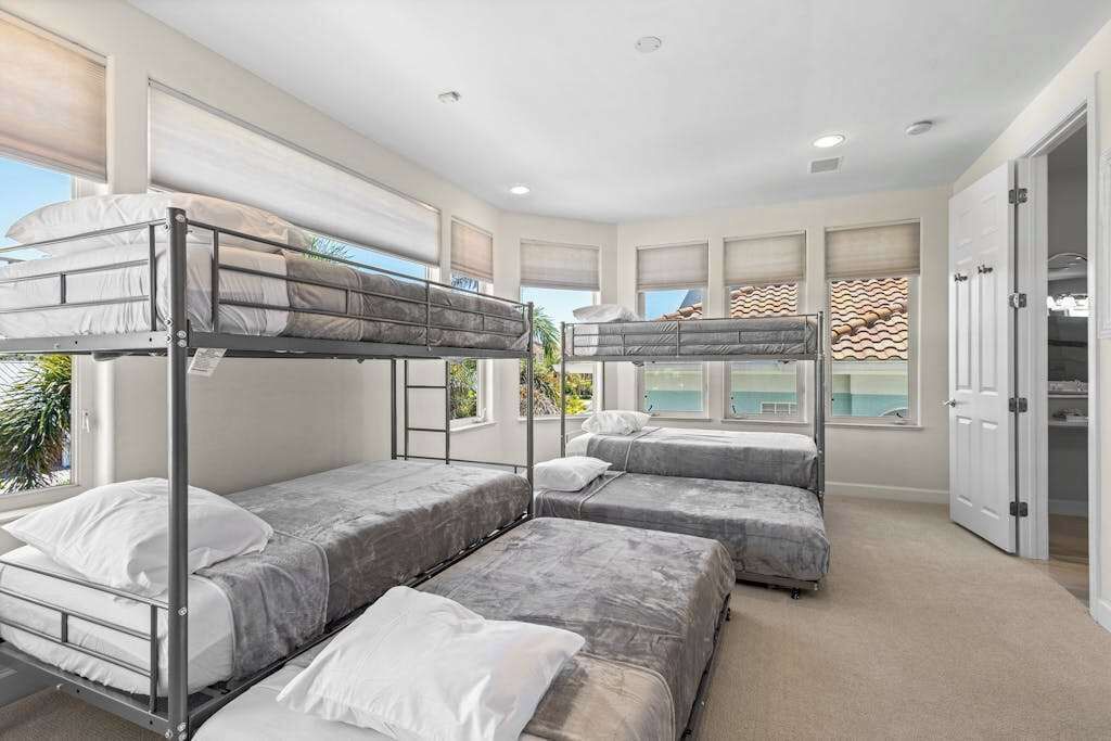 Photo of Bedroom in Vanderbilt Beach