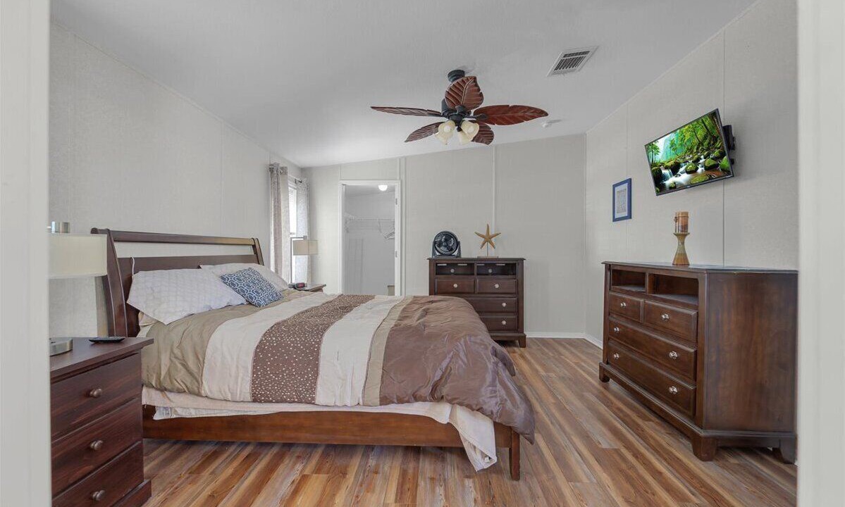 Photo of Bedroom in Charlotte Park