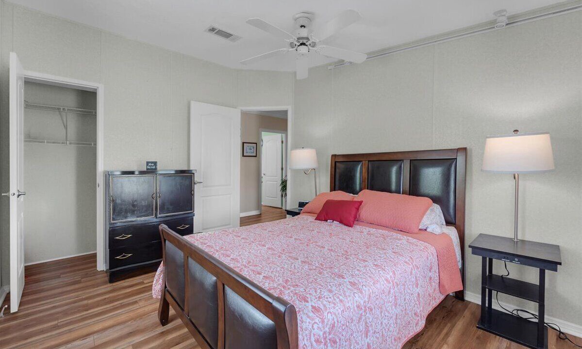Photo of Bedroom in Charlotte Park