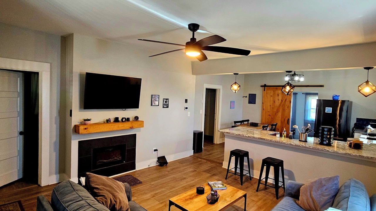 Photo of Livingroom in Parker