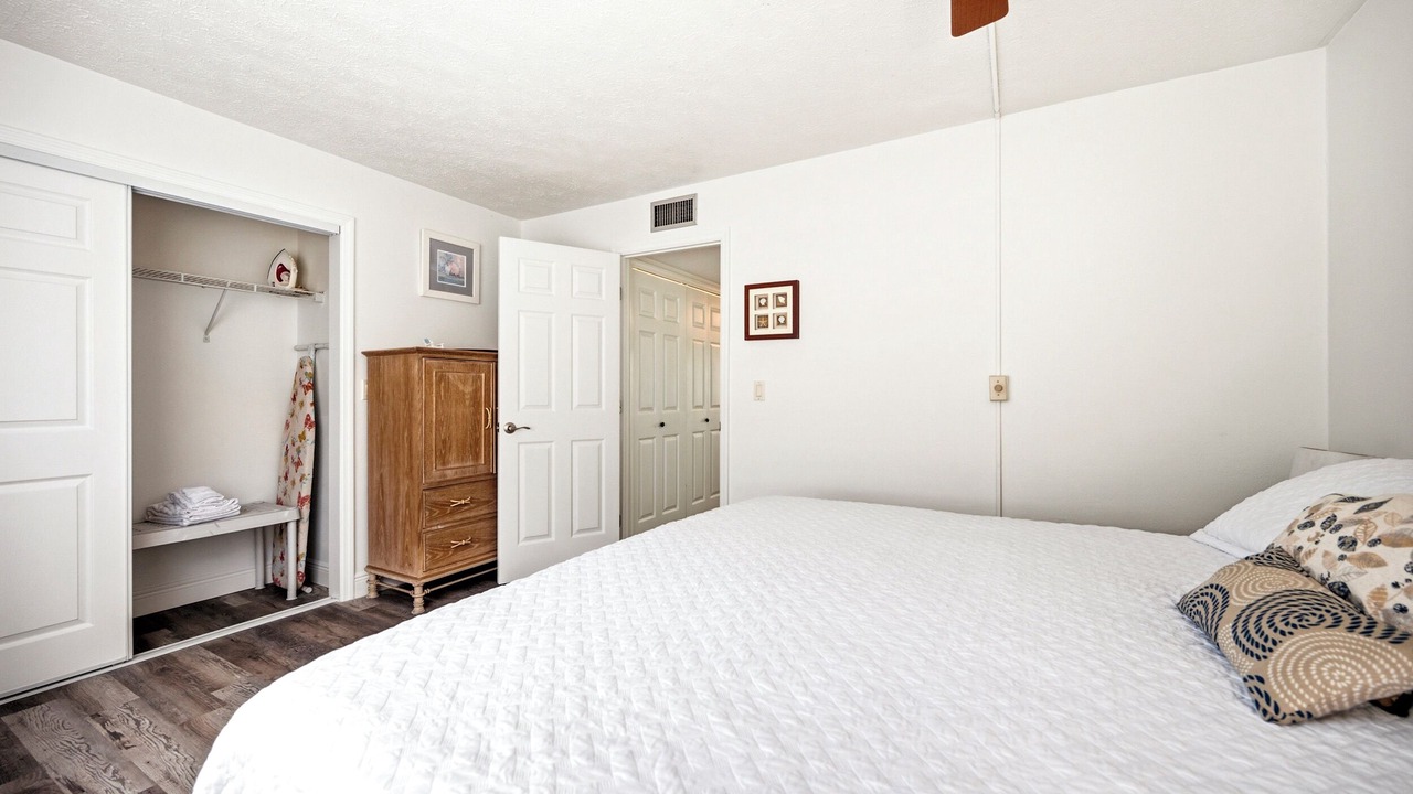 Photo of Bedroom in Caloosahatchee