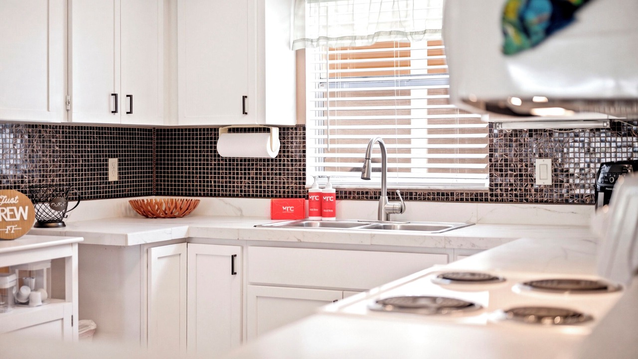 Photo of Kitchen in Caloosahatchee