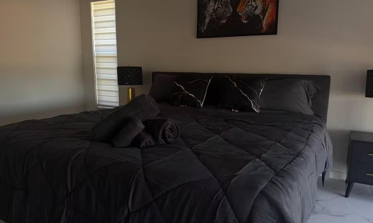 Photo of Bedroom in Eight Lakes