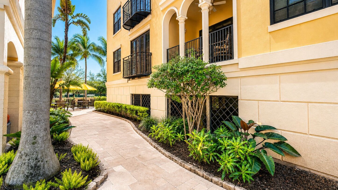 Photo of Outdoor in Estero