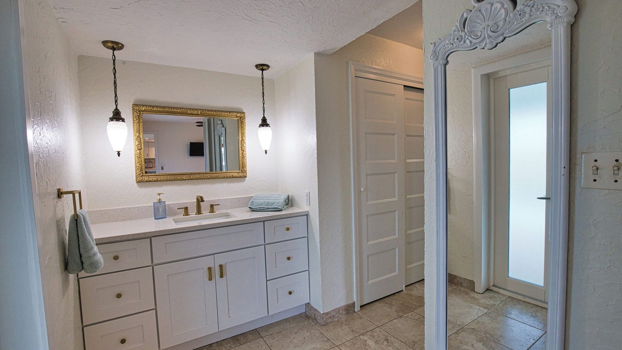 Photo of Bathroom in Oakland Hills