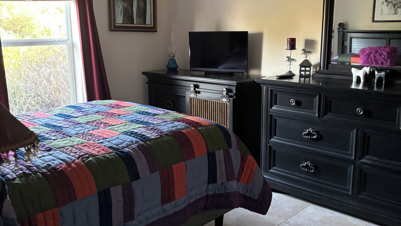 Photo of Bedroom in Rotonda Lakes
