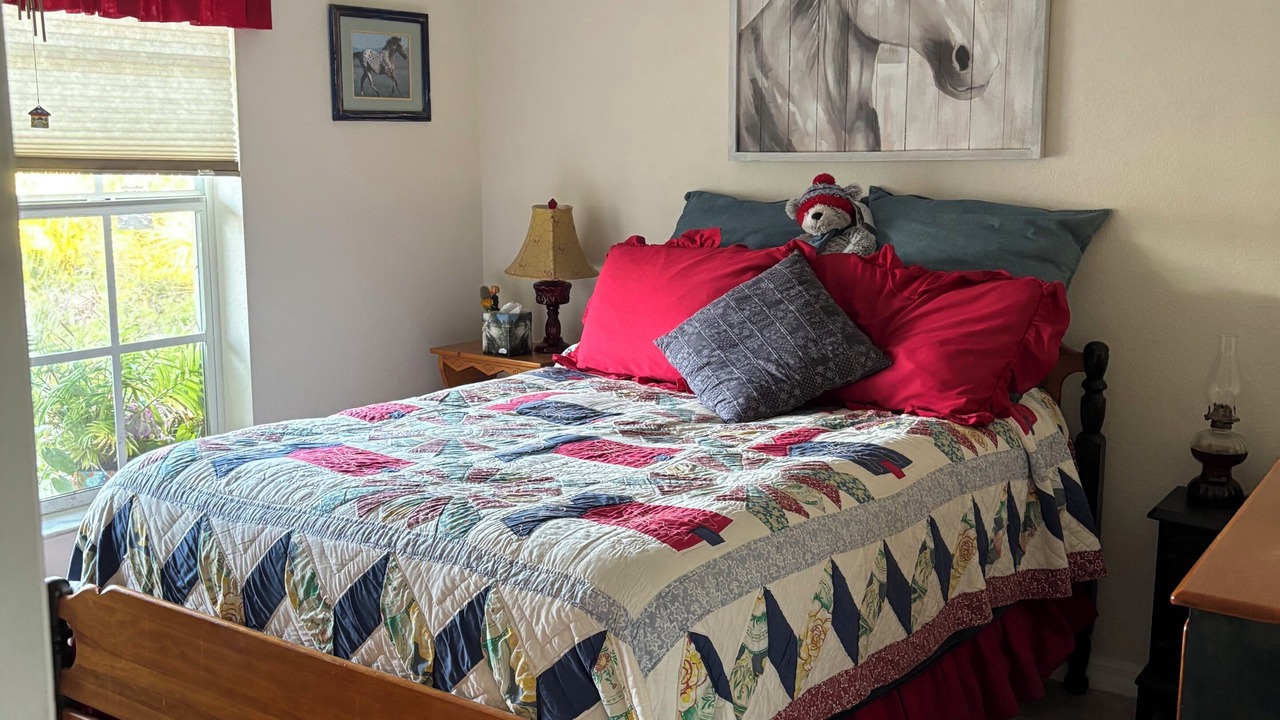 Photo of Bedroom in Rotonda Lakes