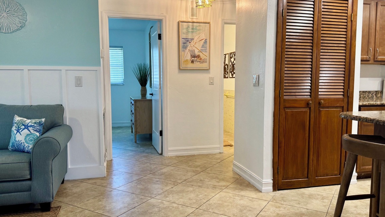 Photo of Livingroom in Cypress Lake