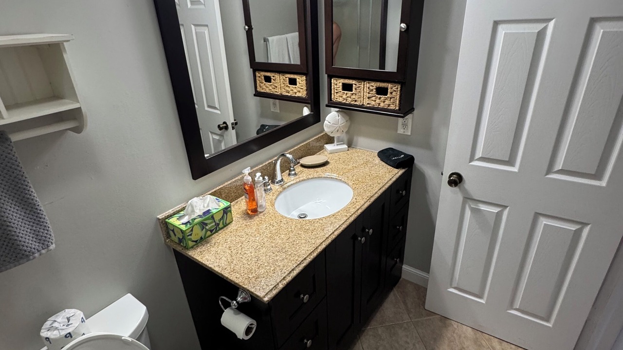 Photo of Bathroom in San Carlos Park