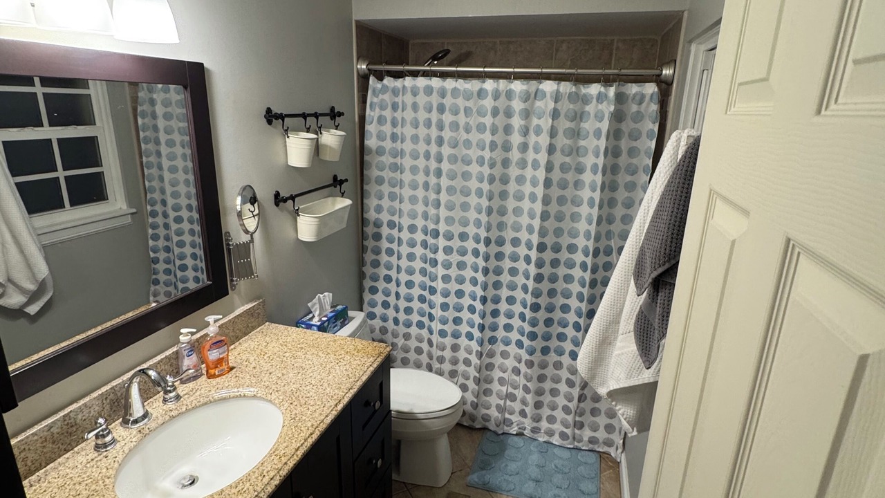 Photo of Bathroom in San Carlos Park
