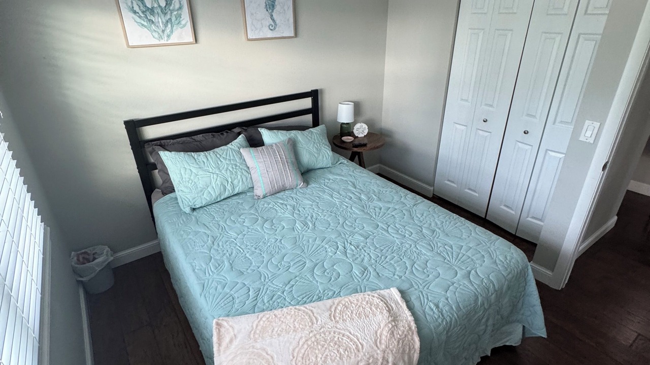 Photo of Bedroom in San Carlos Park