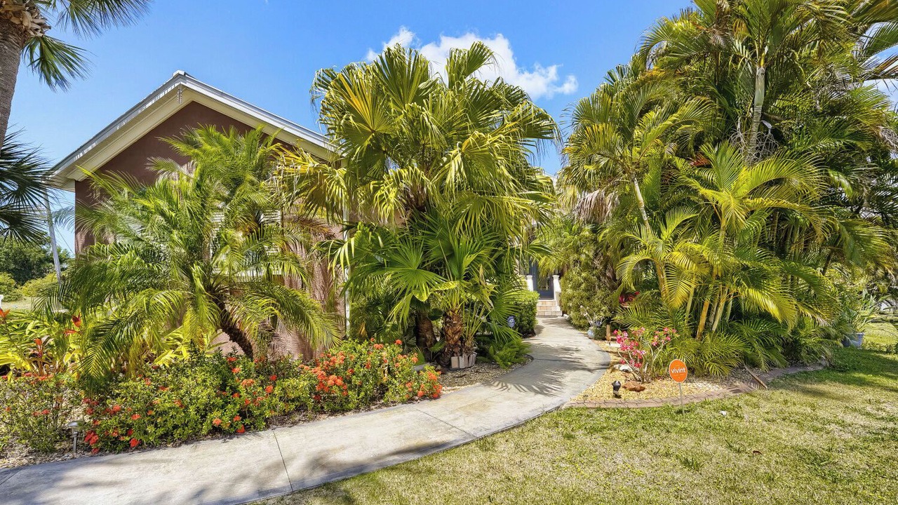 Photo of Outdoor in Rotonda Lakes