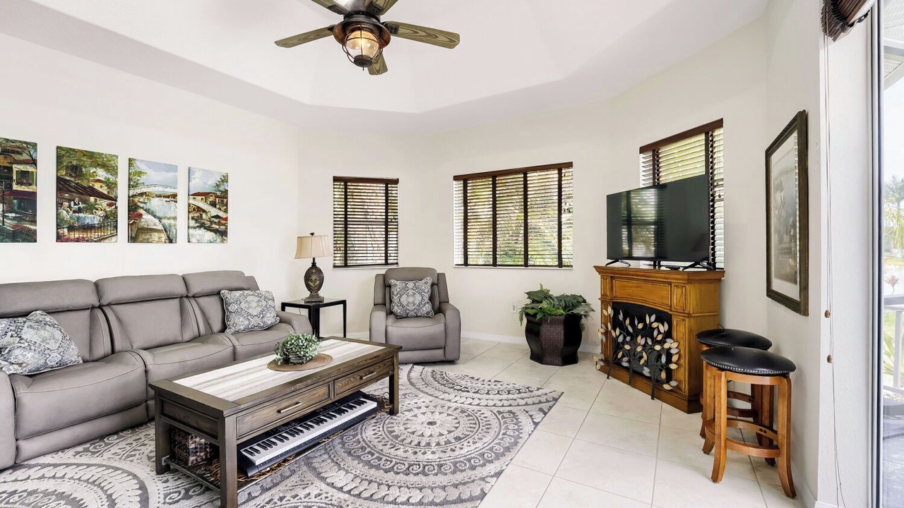 Photo of Livingroom in Rotonda Lakes