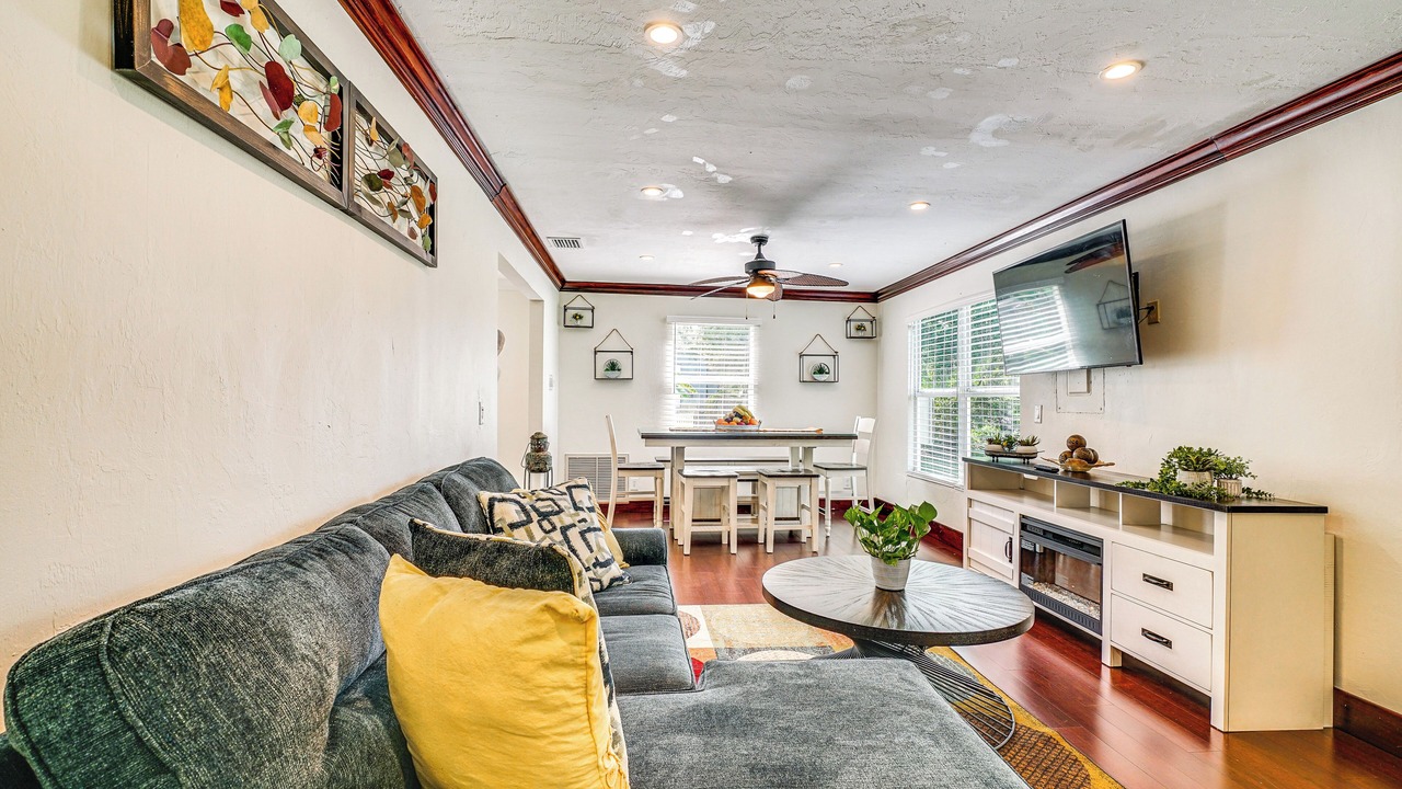 Photo of Livingroom in Buckingham