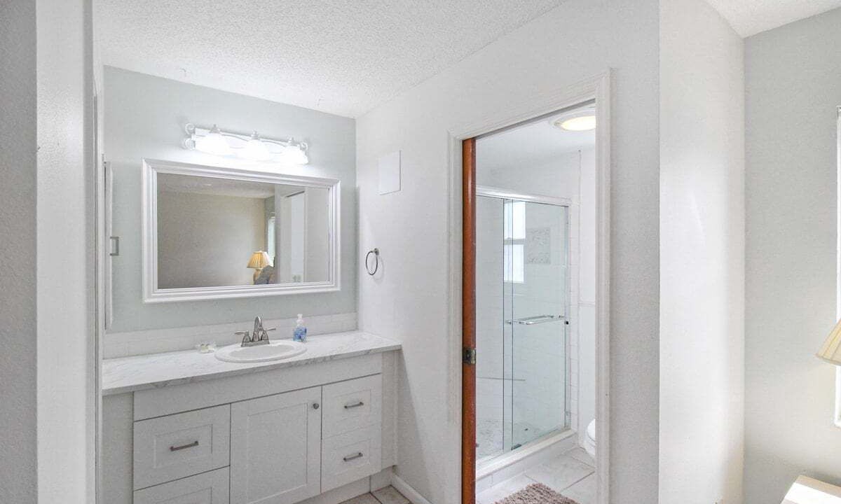 Photo of Bathroom in Englewood East