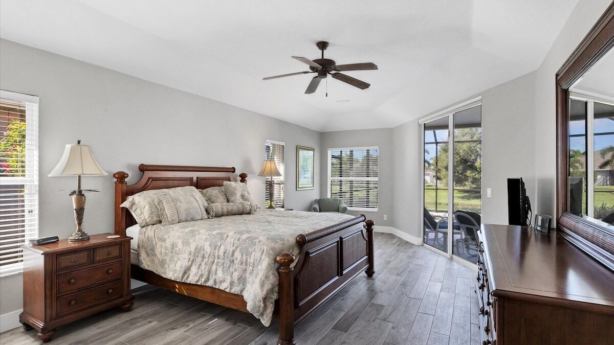 Photo of Bedroom in Pine Valley