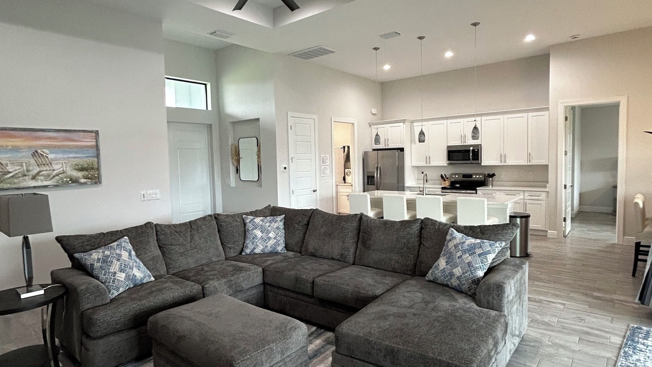 Photo of Livingroom in Burnt Store