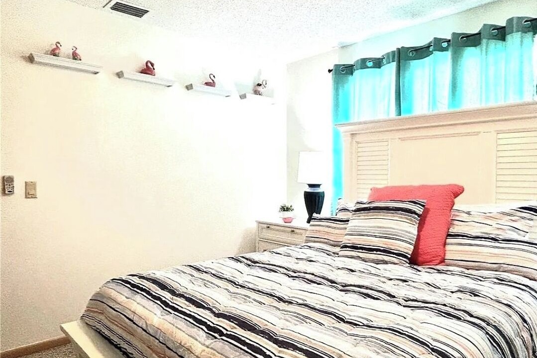 Photo of Bedroom in Lochmoor Waterway Estates