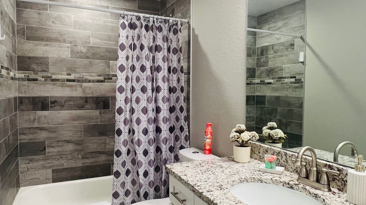 Photo of Bathroom in Englewood East