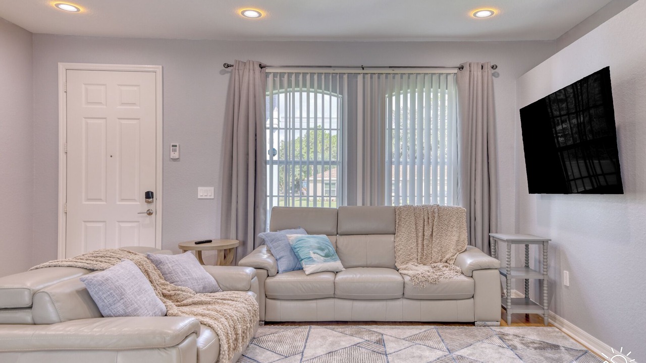 Photo of Livingroom in North Port