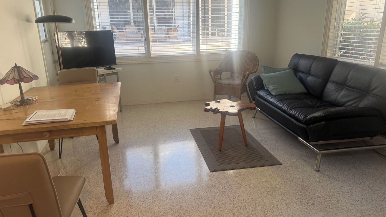 Photo of Livingroom in Old Naples