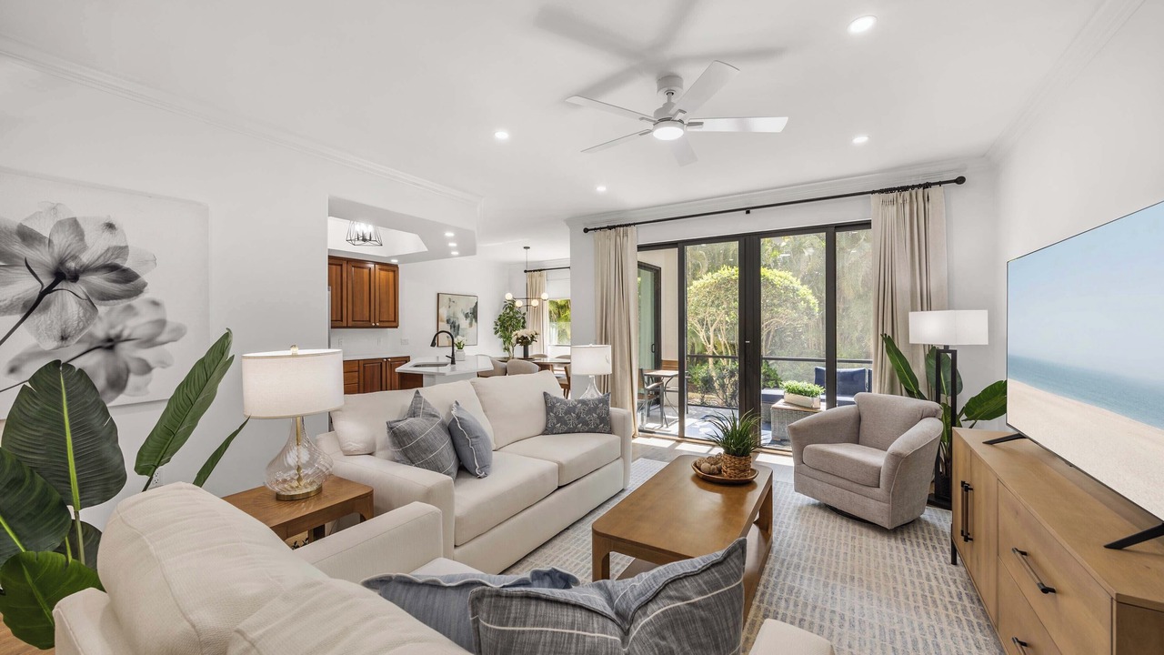 Photo of Livingroom in Royal Harbor