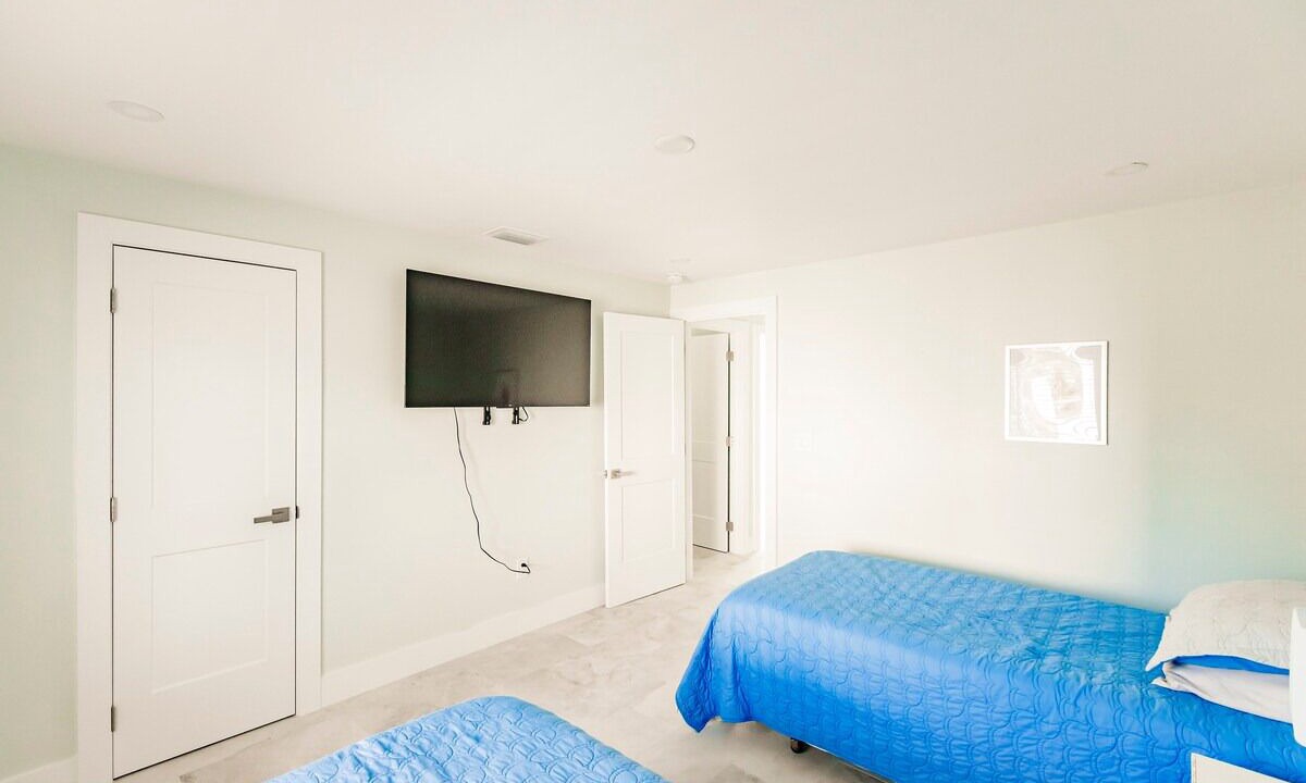 Photo of Bedroom in Beachview Country Club Estates