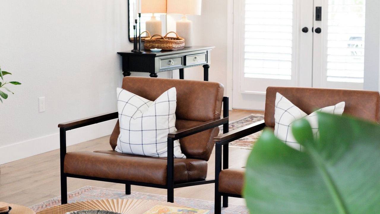 Photo of Livingroom in Broadmoor