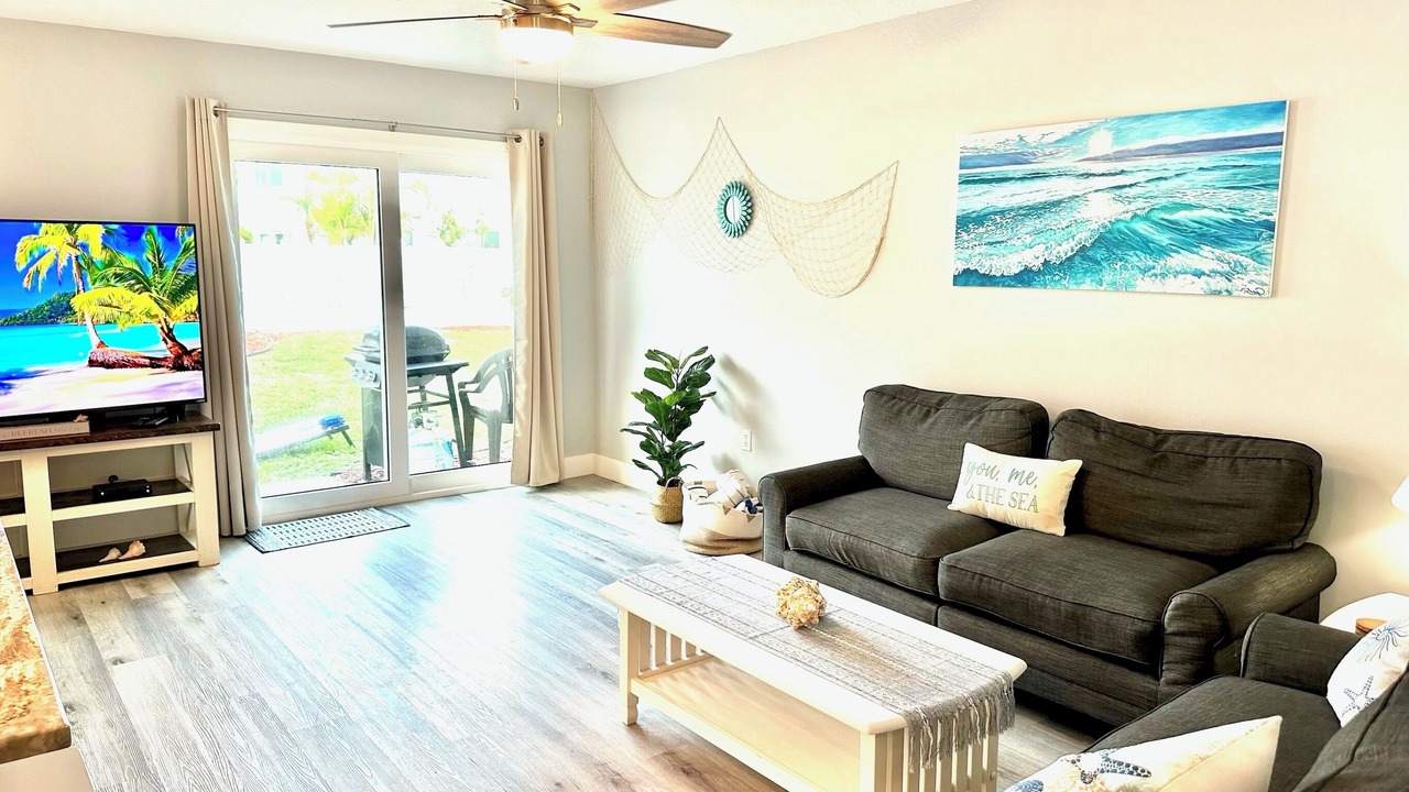 Photo of Livingroom in Whitney Beach