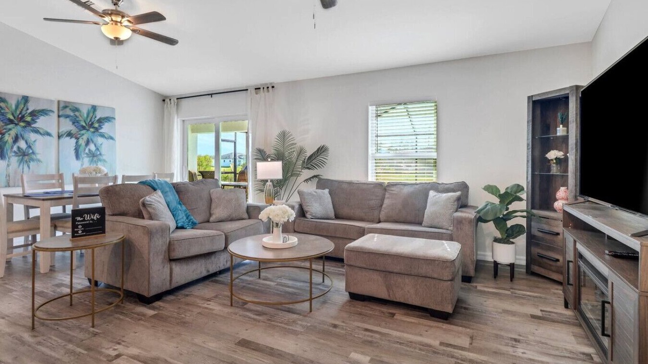 Photo of Livingroom in Diplomat