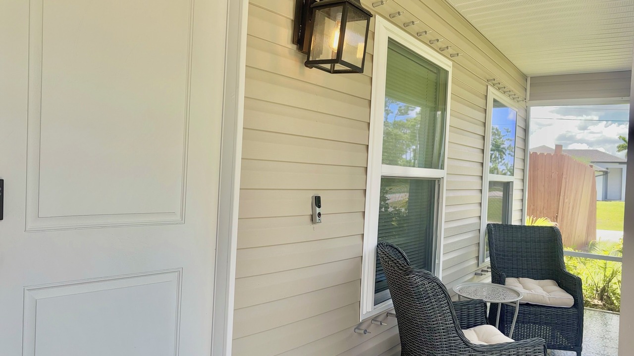 Photo of Patio Balcony in Mariner