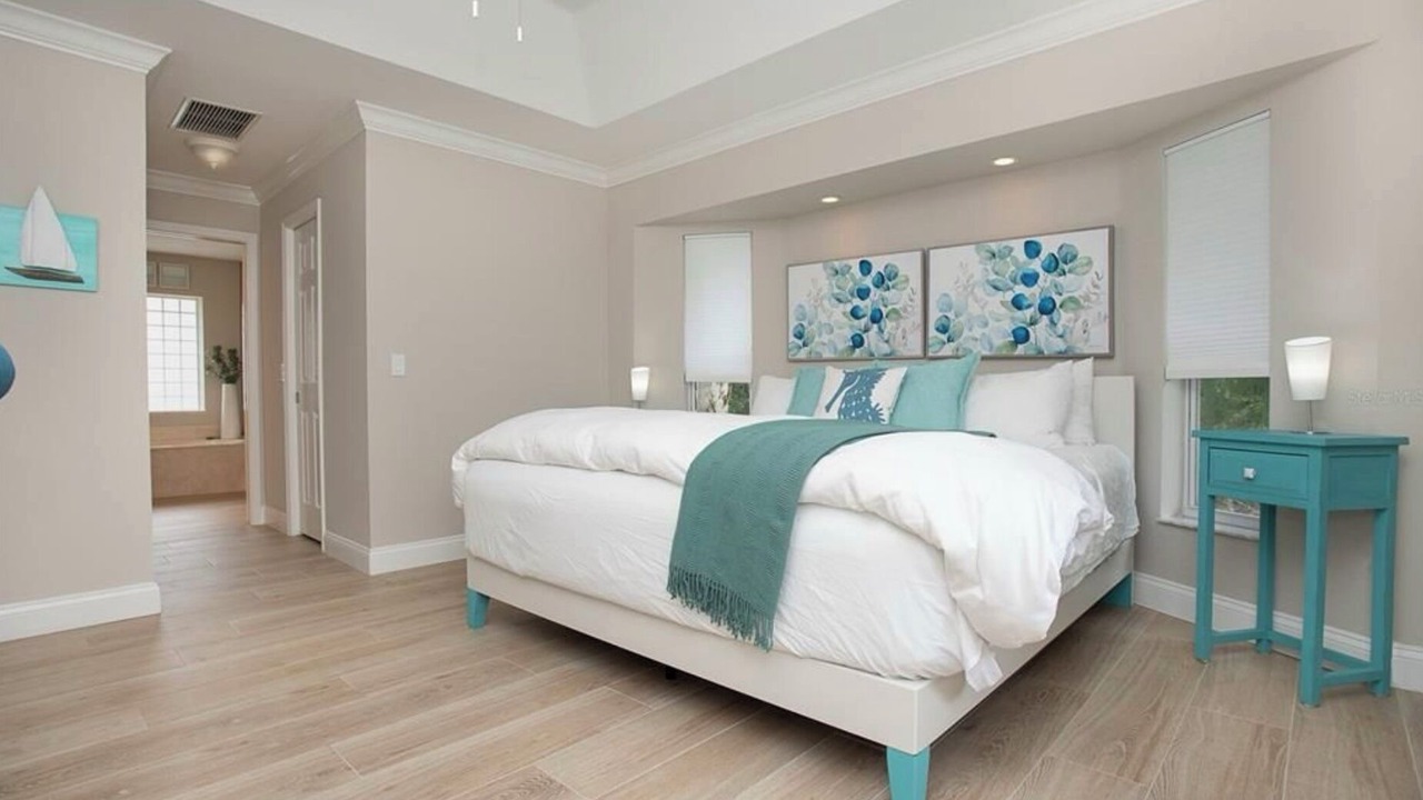 Photo of Bedroom in Englewood East